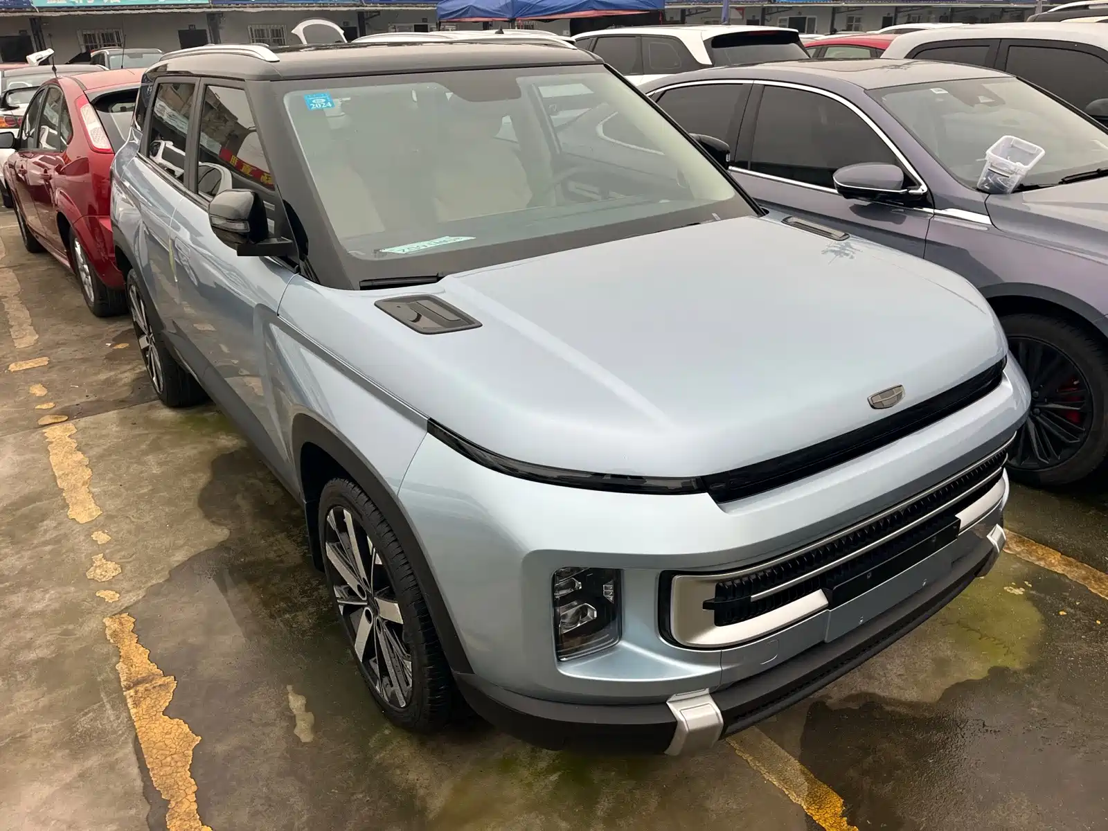 Фото 3 - Geely ICON