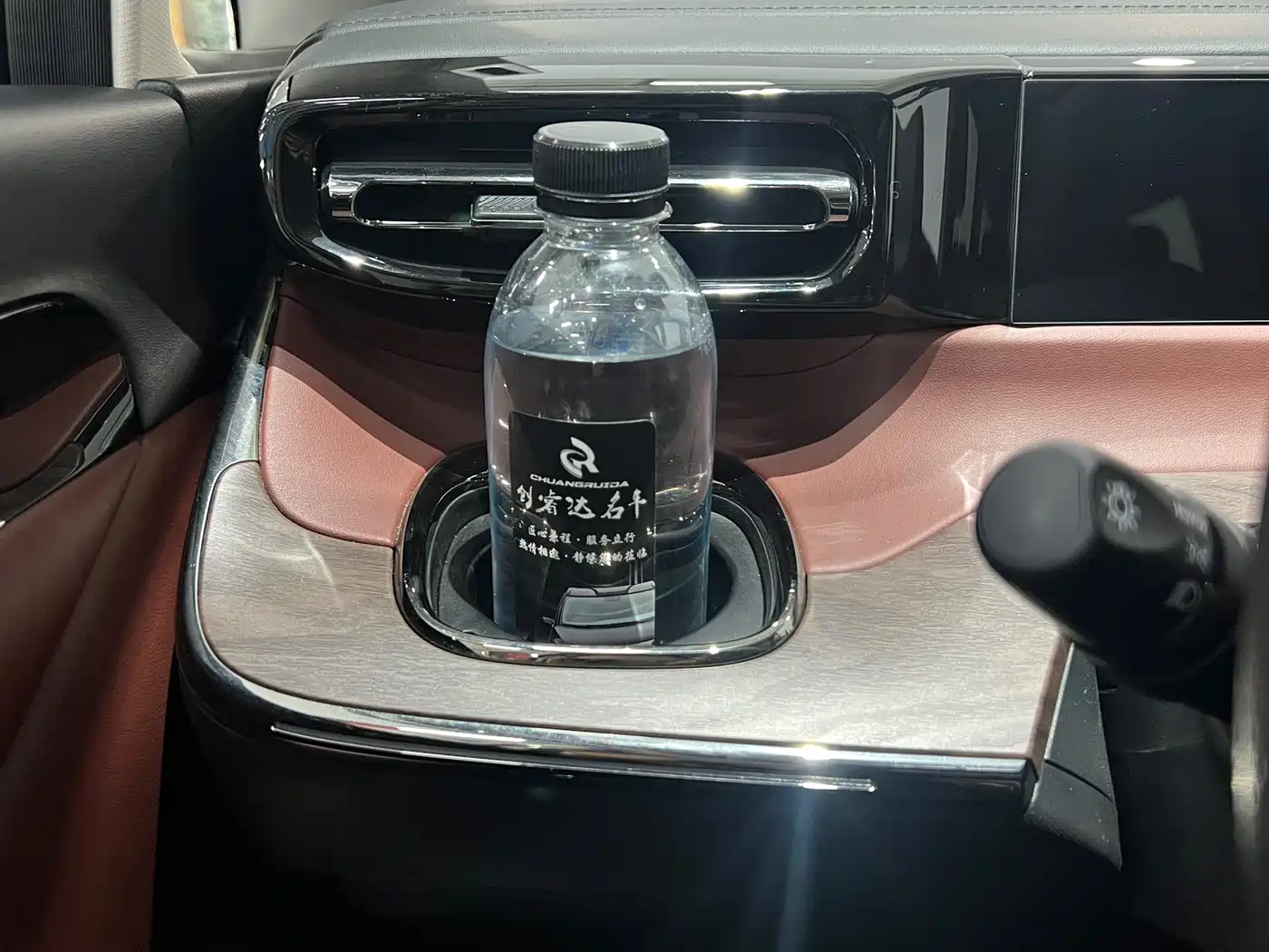 GAC Trumpchi Trumpchi E8 NEV 2024 Model 150km MAX+ фото 20