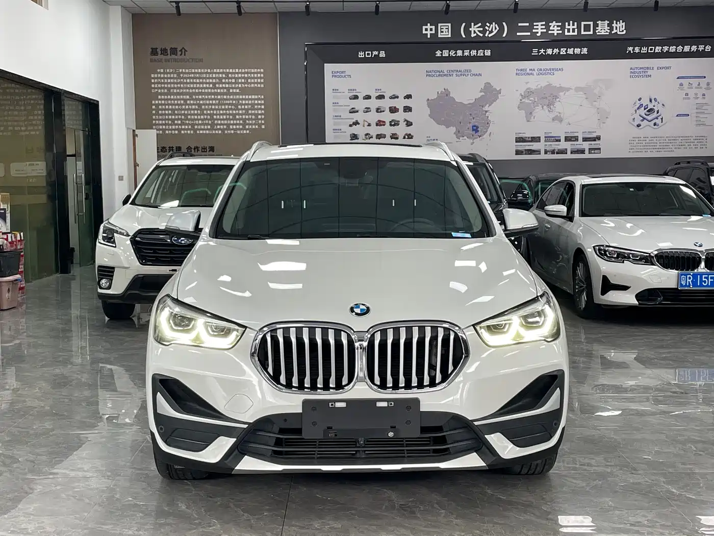 BMW X1 2022 sDrive20Li Premium фото 2