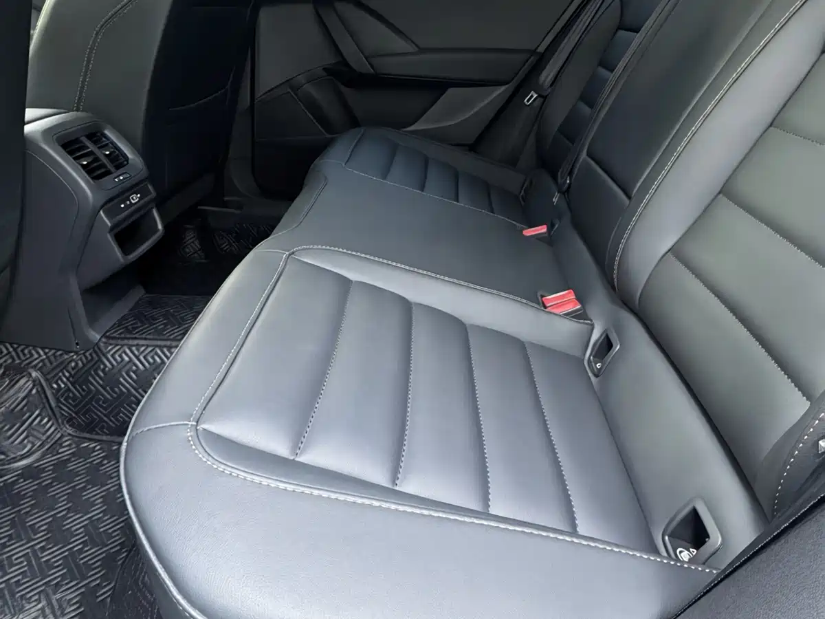 Volkswagen Tharu 2022 280TSI FWD Luxury Edition фото 12