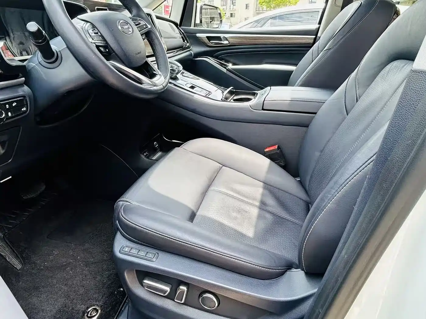 GAC Trumpchi Trumpchi M8 2021 Leading Show Series 390T Ultimate Edition фото 7