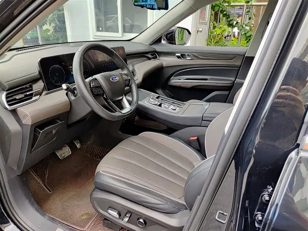 FORD LINGYU