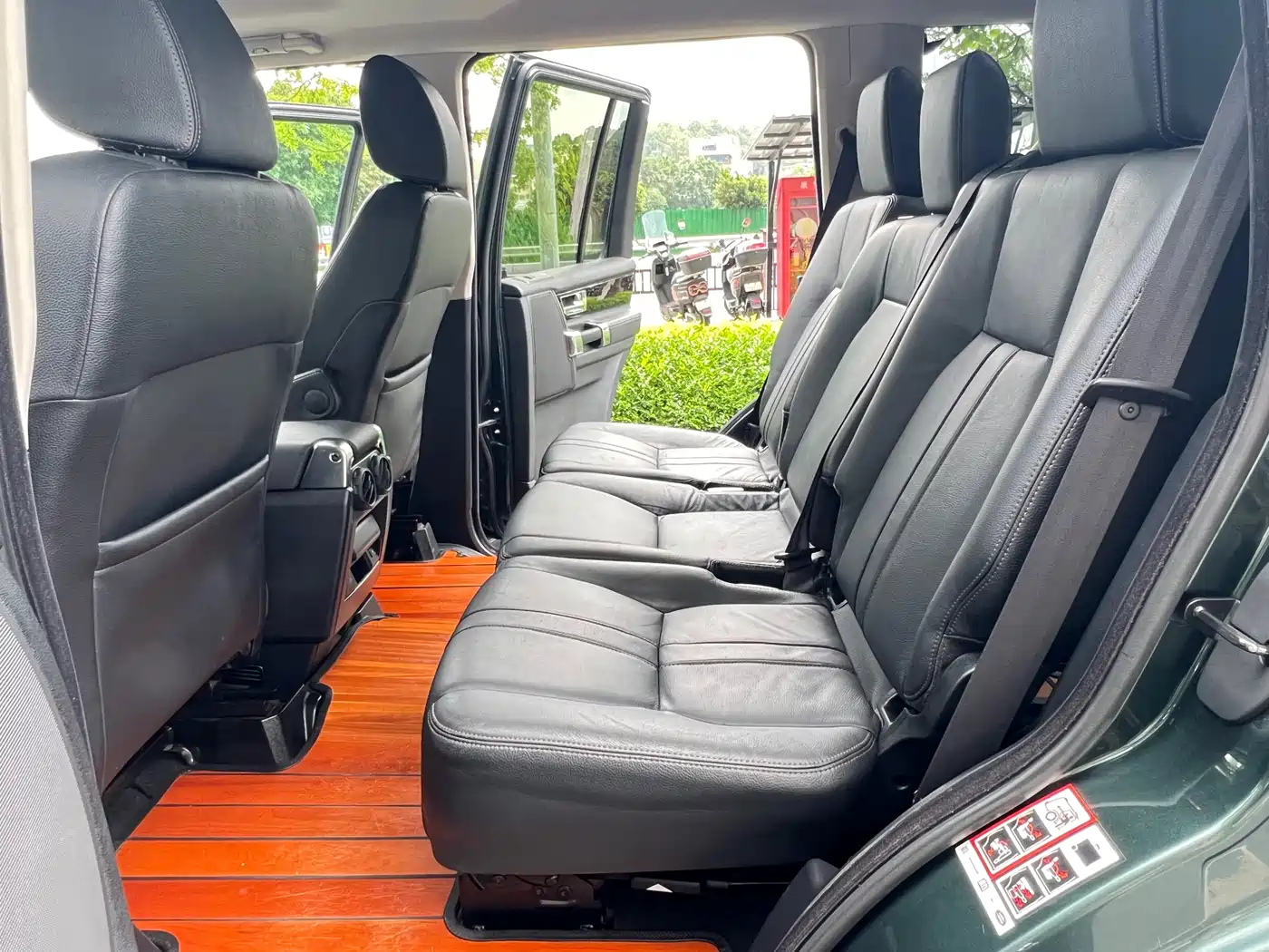 Land Rover Discovery 2011 2.7 TDV6 HSE Diesel фото 14