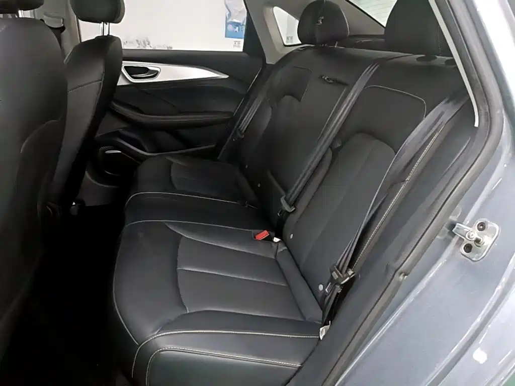 Roewe i6 MAX 2022 2020 Model 300TGI Automatic Cool & Smart Edition