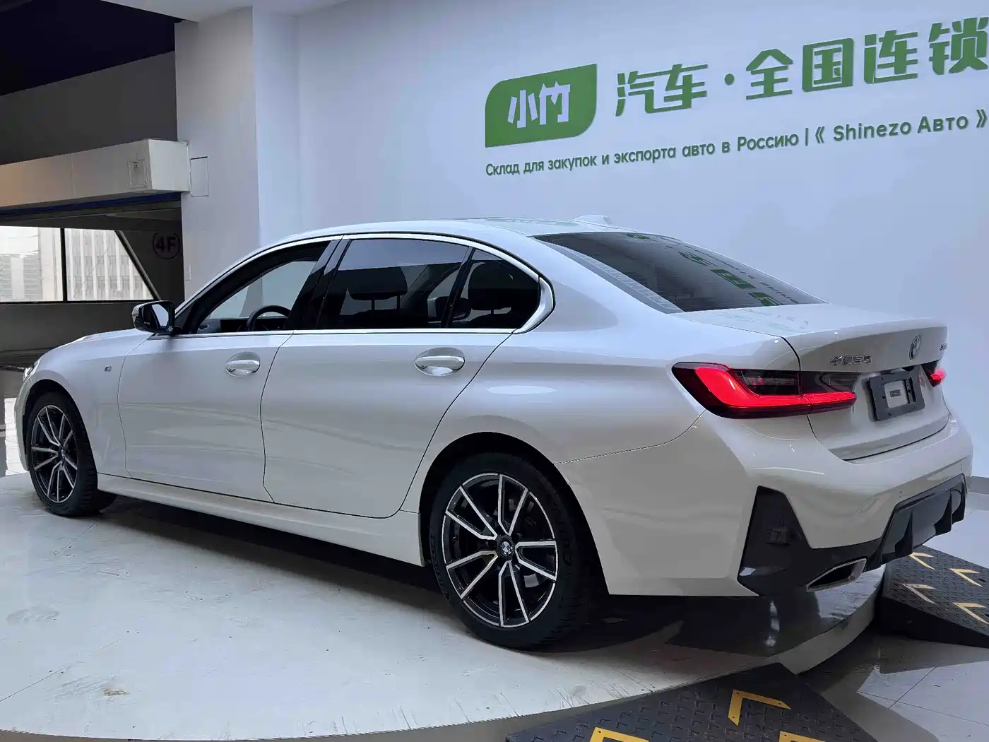 BMW 3 Series 2023 320Li M Sport Package фото 5