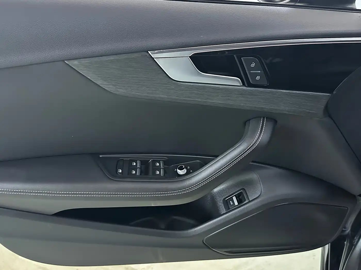 Audi A4L 2022 40 TFSI Luxury Dynamic фото 12