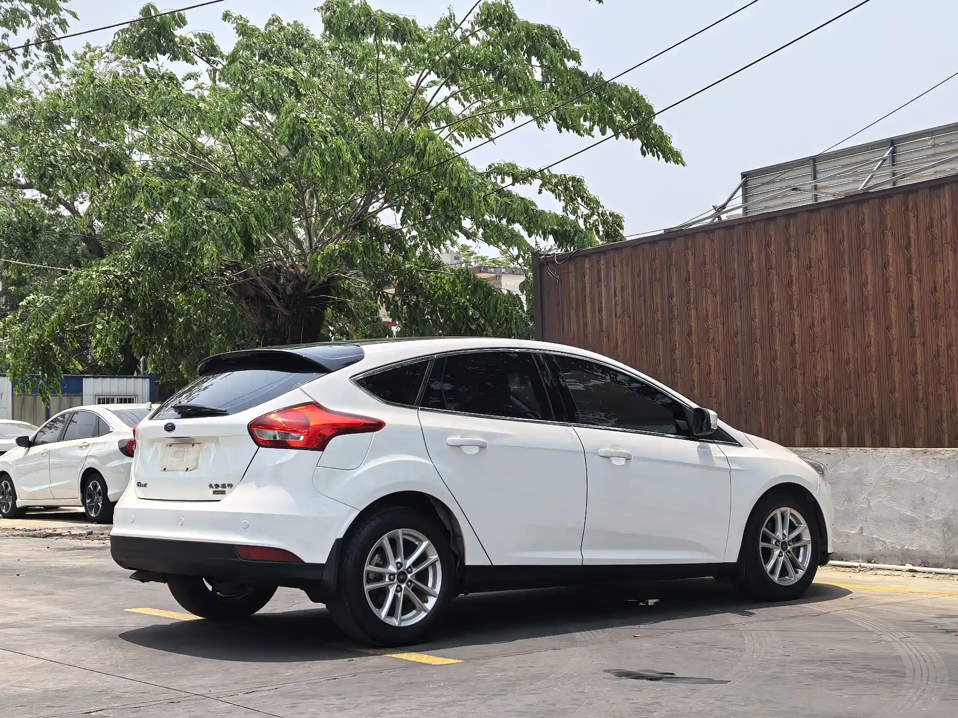 Фото 7 - Ford Focus
