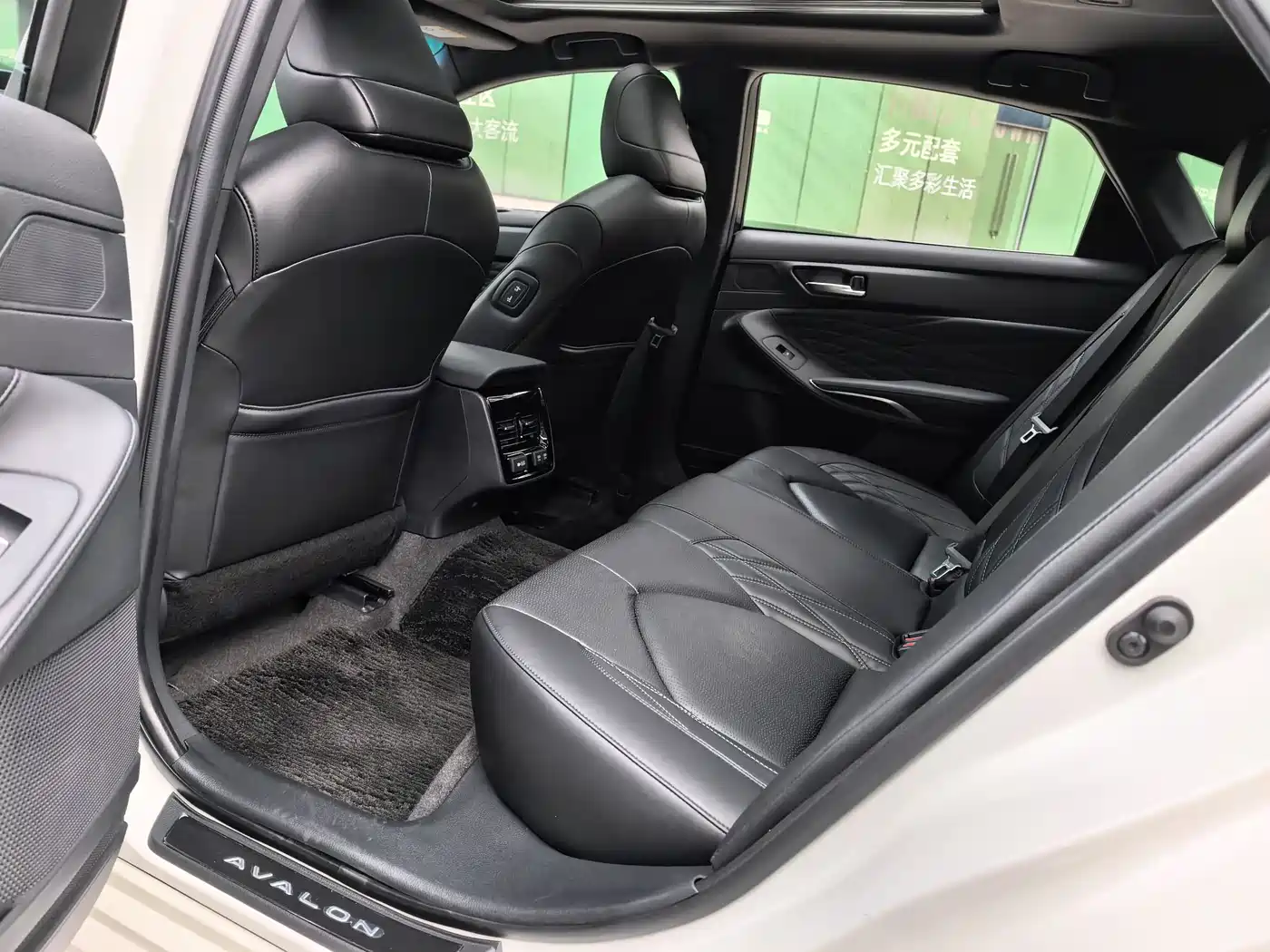 Toyota Avalon 2019 2.5L Touring Premium (China V) фото 12