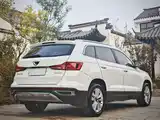 Photo 6 - Jetta VS7