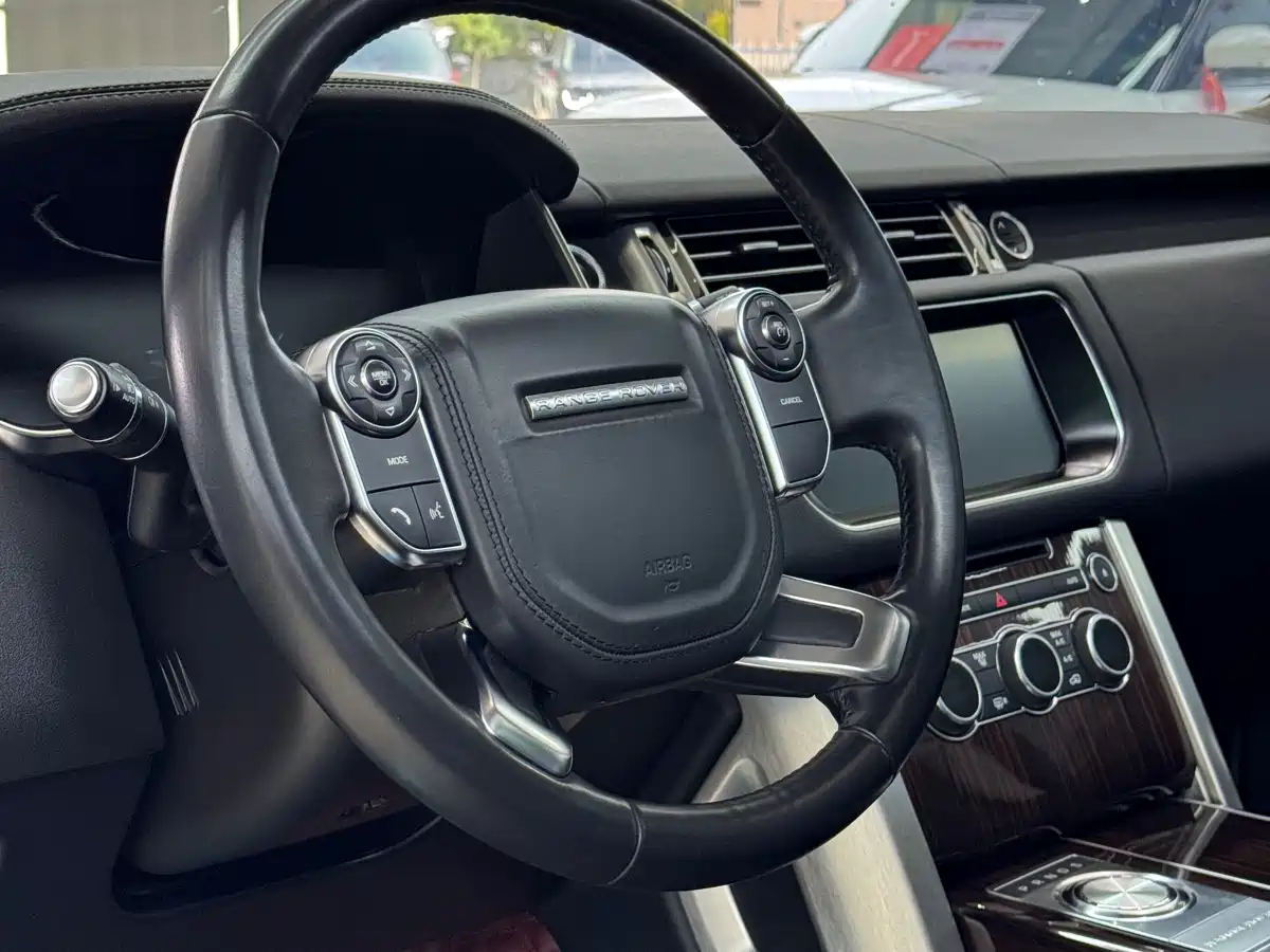 Land Rover Range Rover 2017 3.0 SC V6 Vogue фото 2