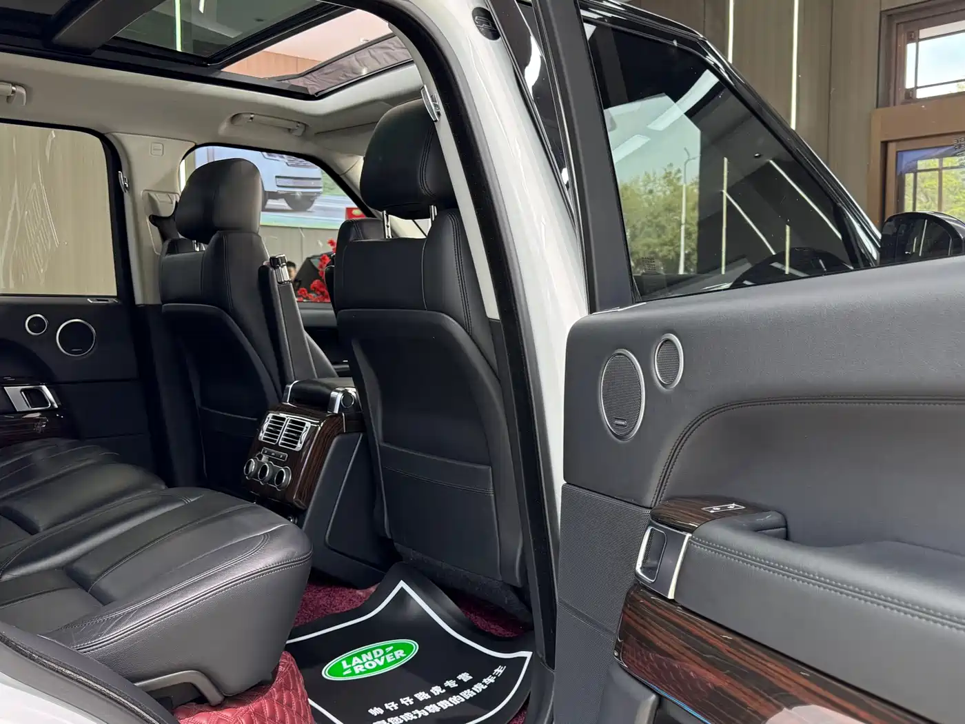 Land Rover Range Rover 2017 3.0 SC V6 Vogue фото 11