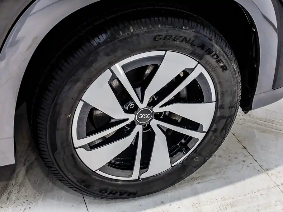 Audi Q6 2024 2024 40 TFSI quattro Cloud View Yulin Package 7-seater