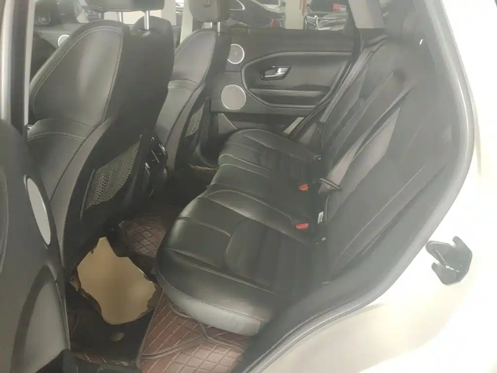 Photo 17 - Land Rover Range Rover Evoque