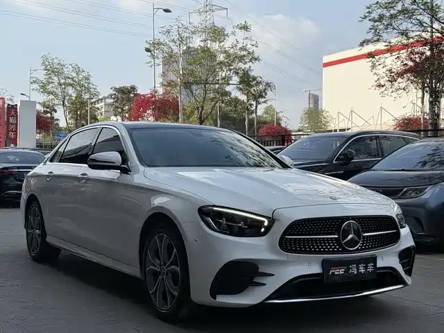 MERCEDES-BENZ E CLASS
