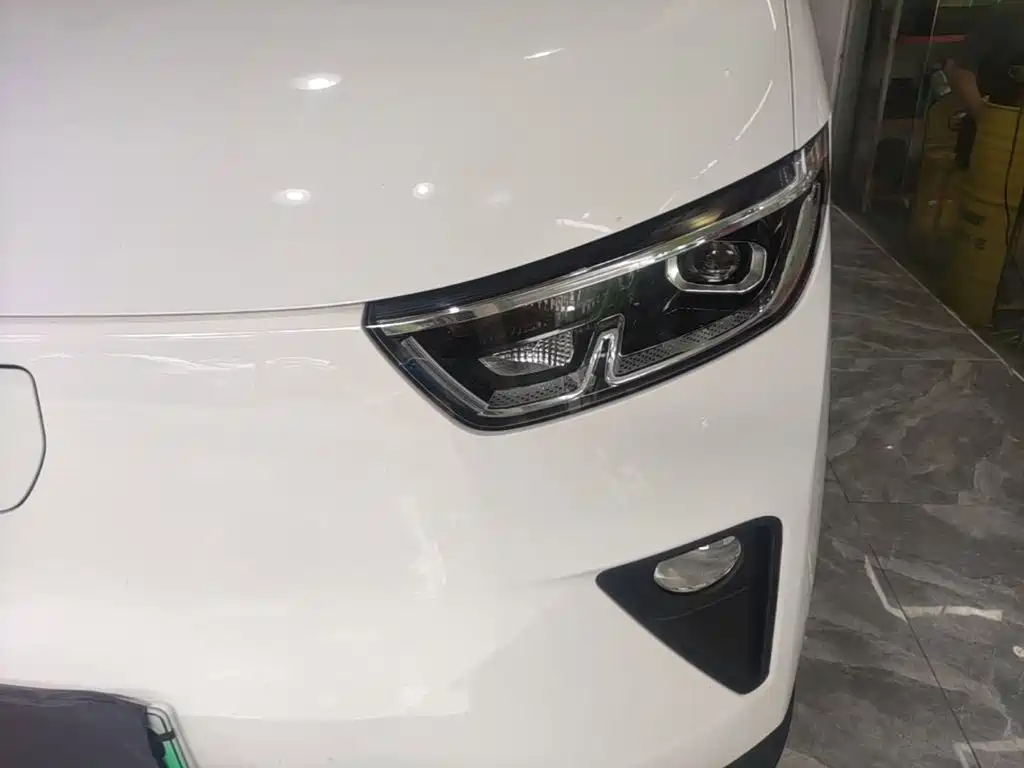 Wuling Motors Wuling Yangguang 2026 2025 310KM Sealed Window CATL Custom Edition