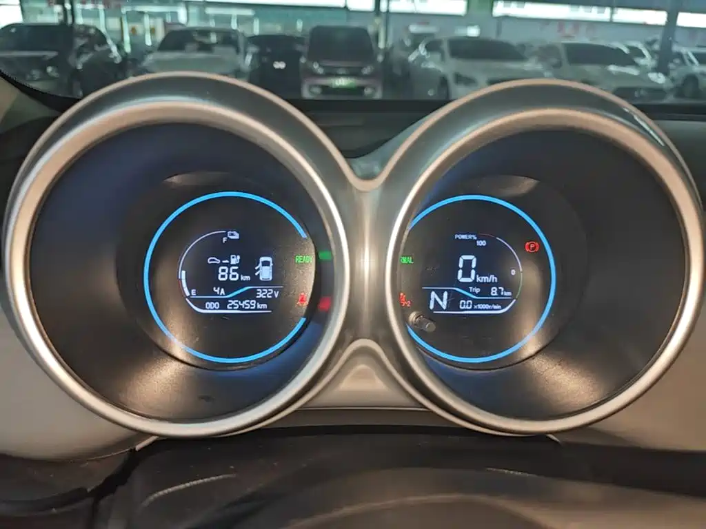 Ora Black Cat 2022 2022 351km Standard (NMC)