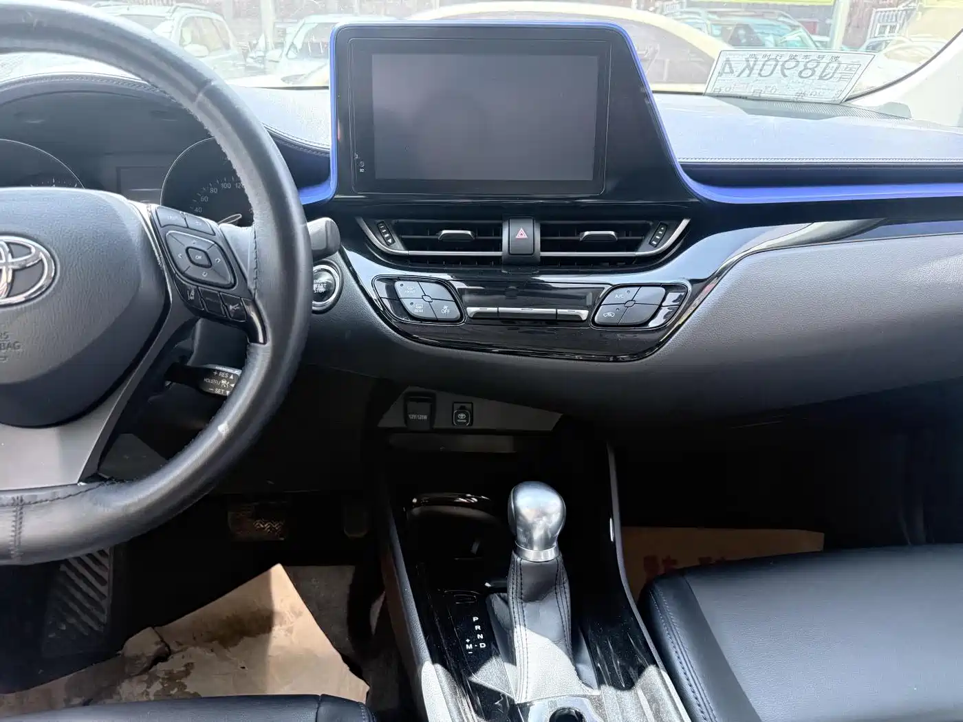 Toyota C-HR 2023 Model 2.0L Luxury Edition фото 16