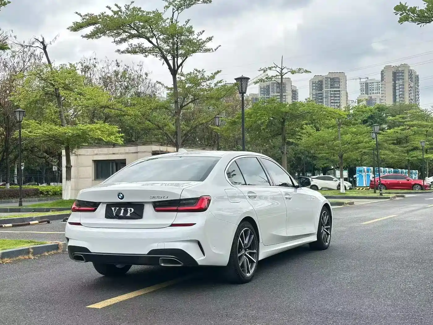 BMW 3 Series 2020 325Li M Sport Package фото 7
