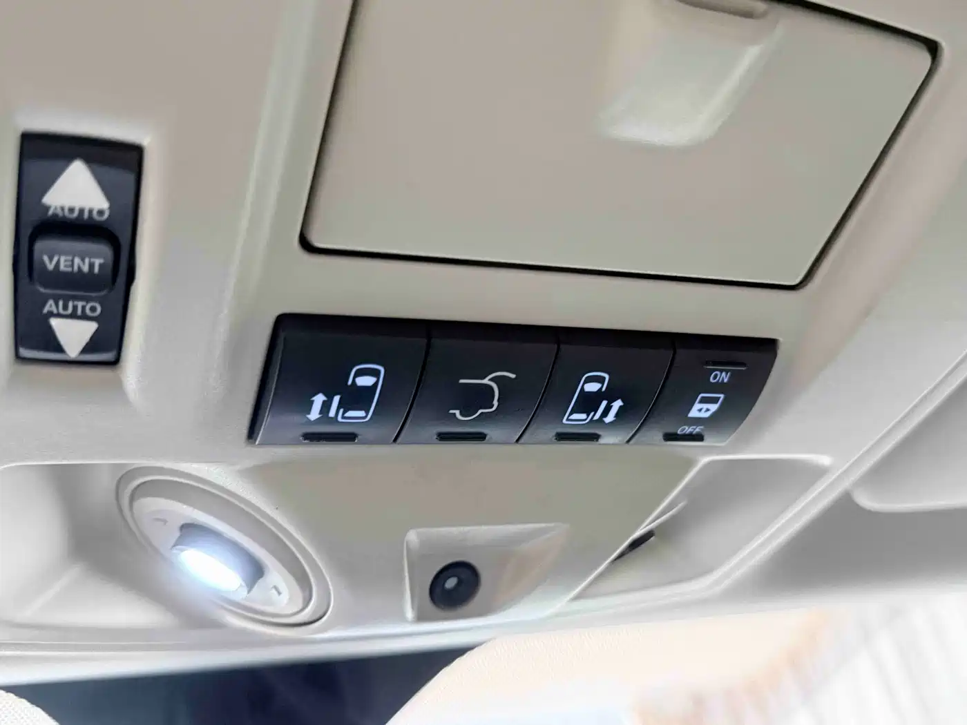 Chrysler Grand Voyager (Import) 2015 2014 3.6L Comfort Edition