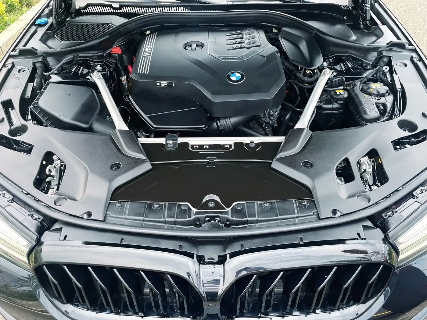BMW 5 Series 2022 Model Second Facelift 530Li Leading M Sport Package фото 17