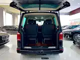 Фото 26 - Volkswagen Multivan