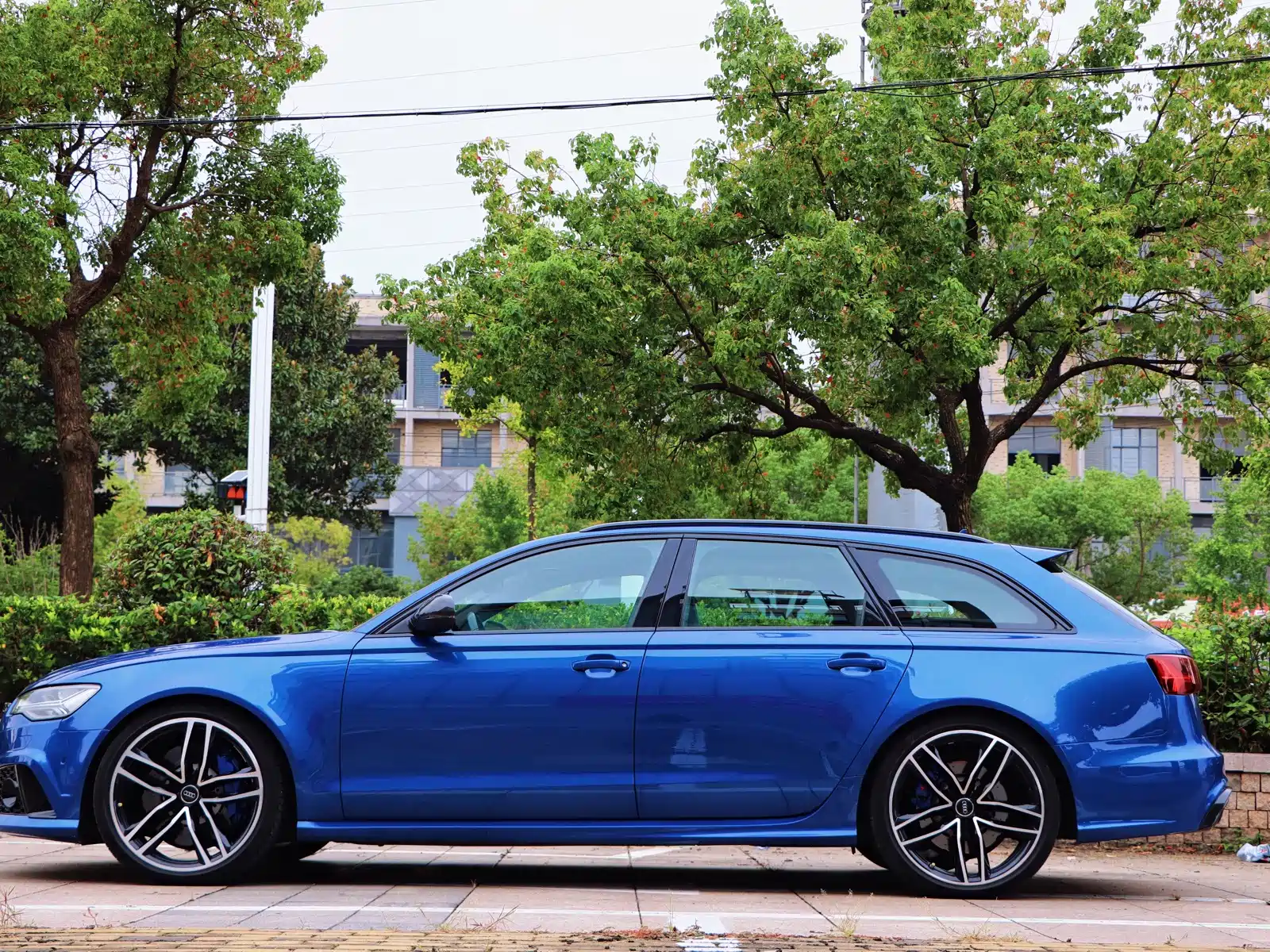 Фото 4 - Audi RS 6
