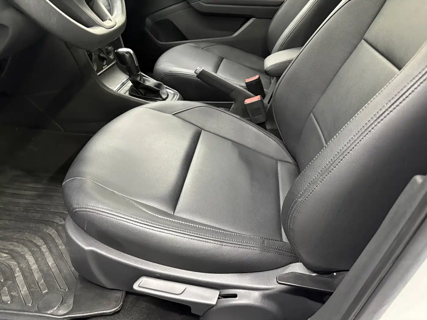 Volkswagen C-TREK 2018 1.5L Auto Fashion Edition фото 7