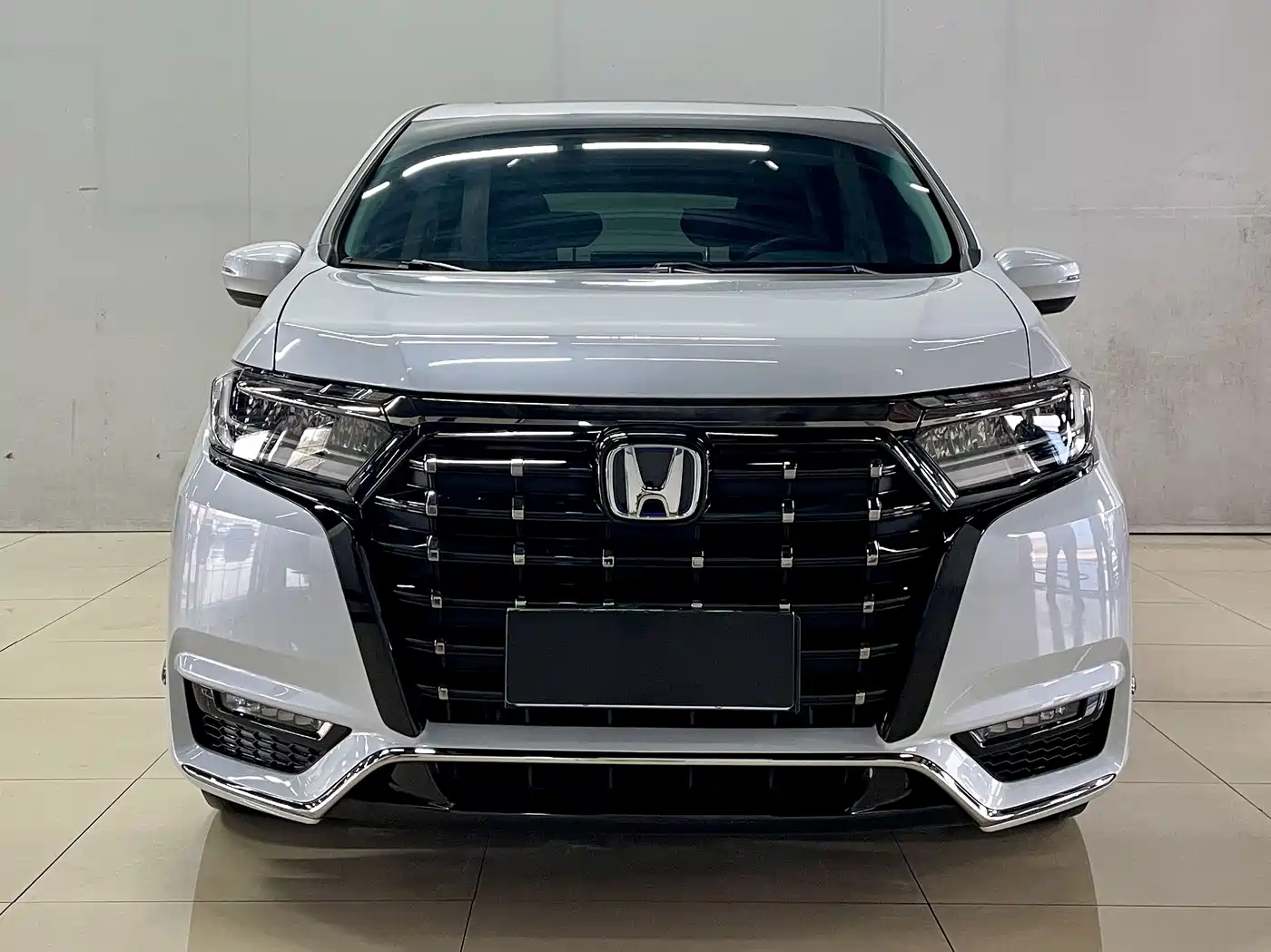 صورة 1 - Honda Elysion