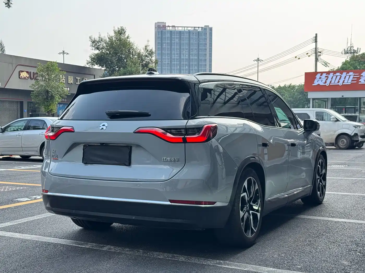 NIO ES8 2021 2020 Model 580KM Signature Edition 6-Seater