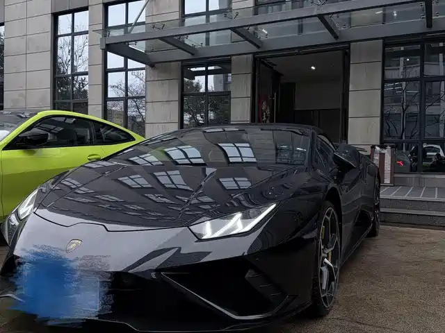 Lamborghini Huracán Huracán EVO RWD Spyder