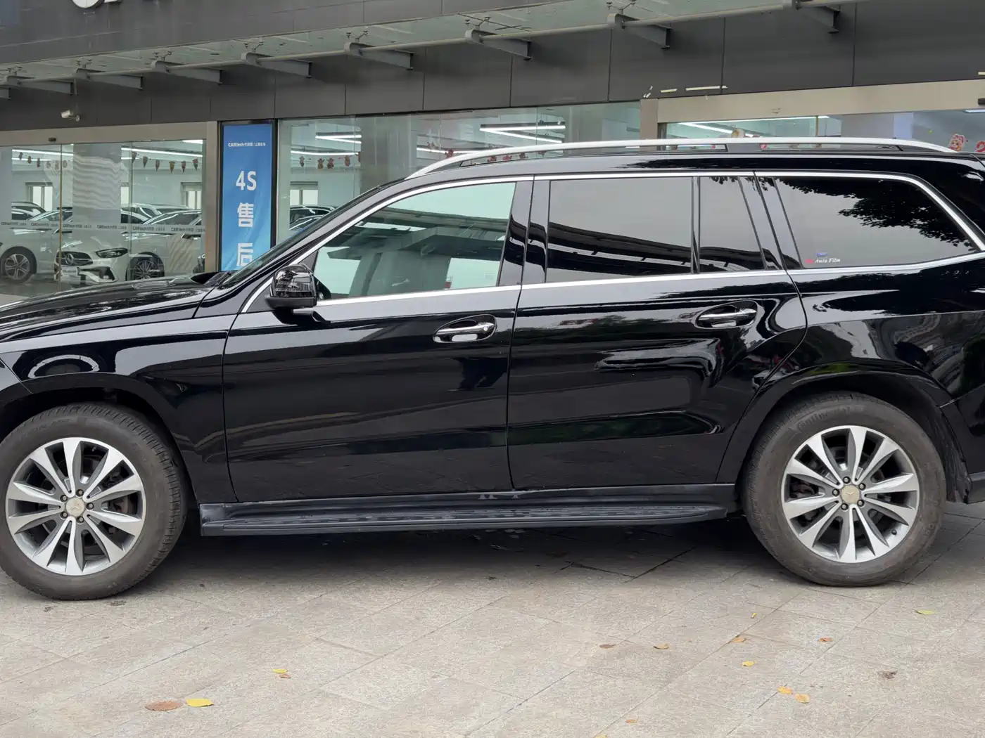 Mercedes-Benz GL-Class фото 14