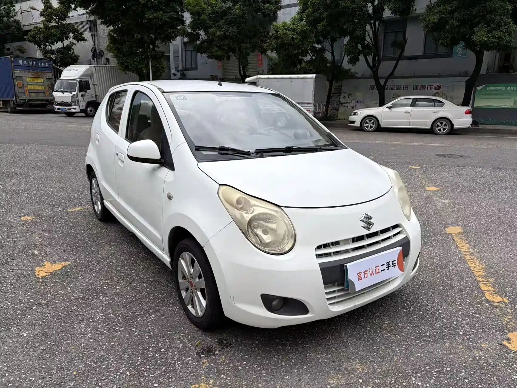 Фото 3 - Suzuki Alto