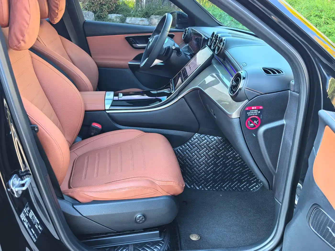 Mercedes-Benz GLC 2023 Facelift GLC 260 L 4MATIC Sport 5-Seater фото 19
