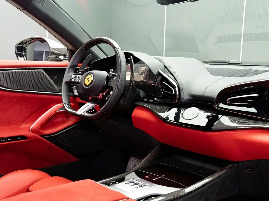 Ferrari Purosangue 2025 2023 6.5L V12