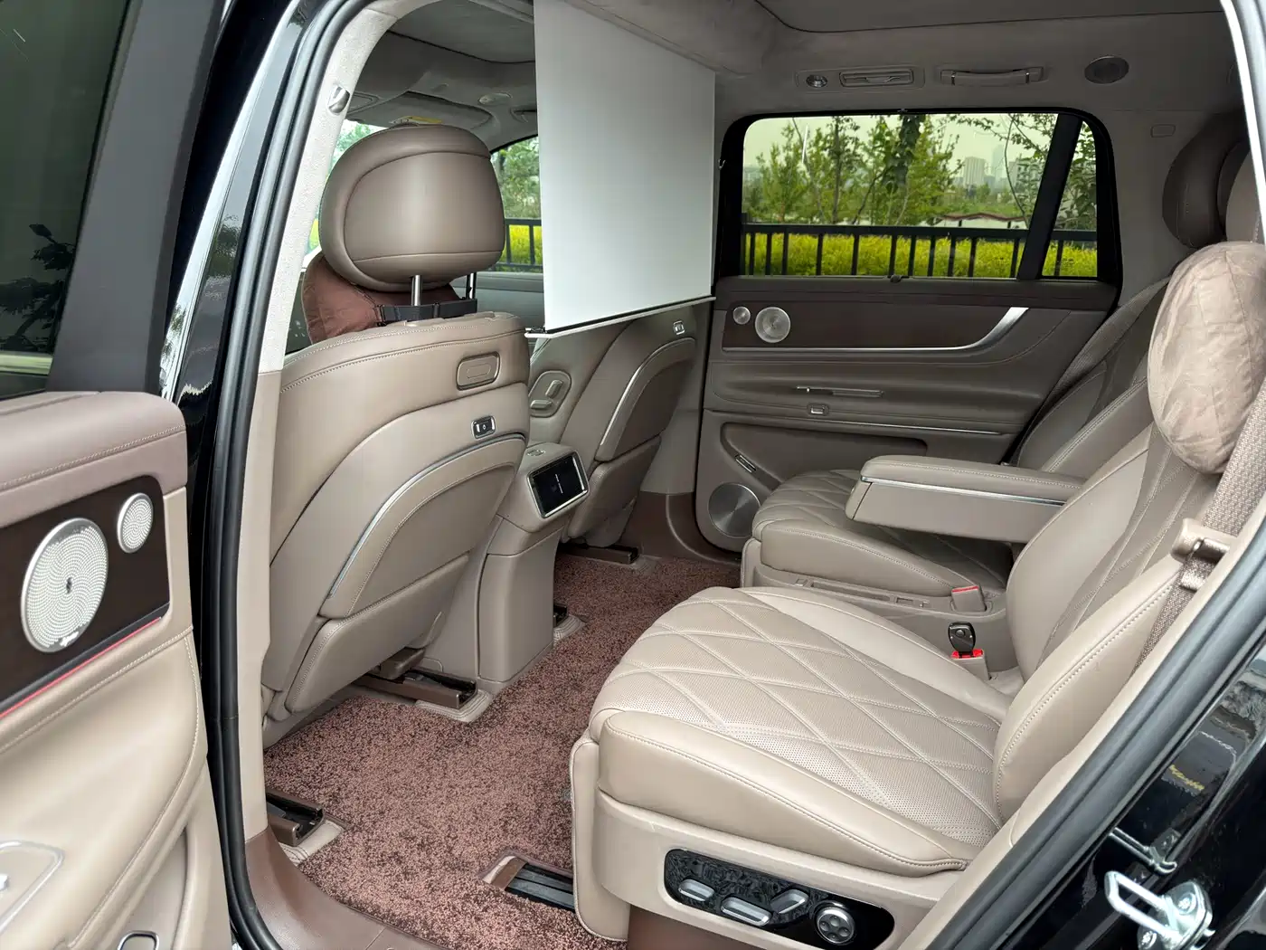 Aito M9 2025 2025 Extended Range Ultra 52kWh 6-Seater