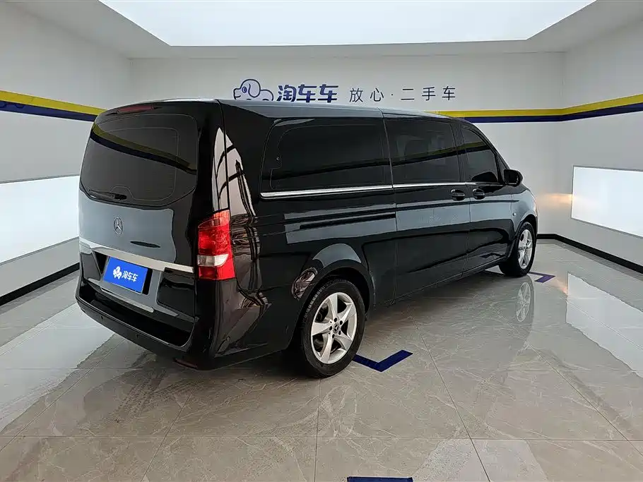 Mercedes-Benz Vito 2020 2.0T Elite Edition (7-seater) фото 3