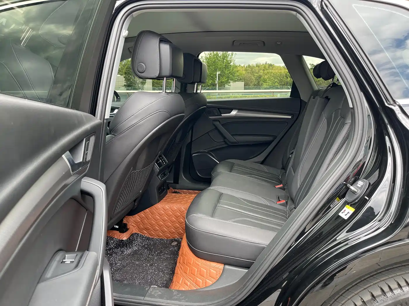 Audi Q5L 2022 40T Luxury Dynamic фото 9