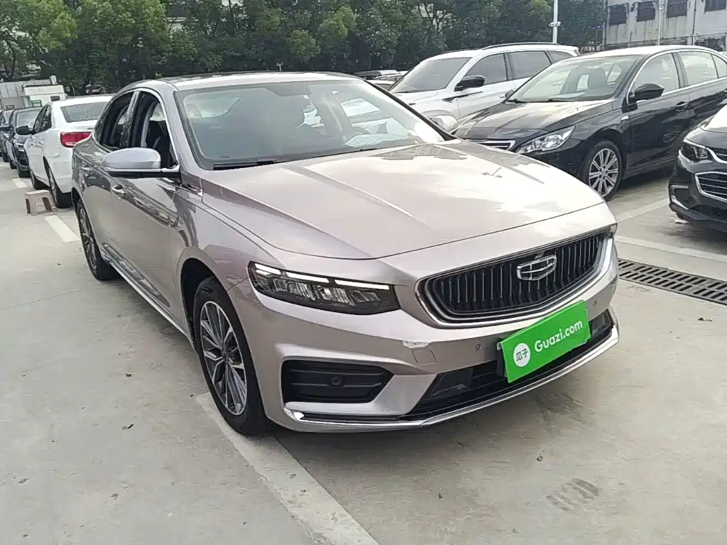 Фото 4 - Geely Preface