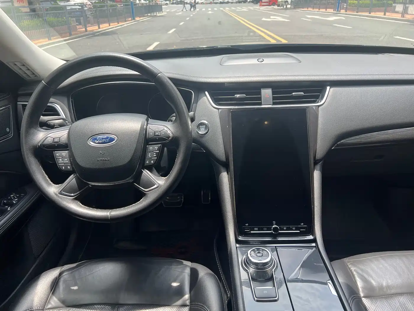 Ford Taurus 2019 EcoBoost 245 Premium Edition фото 13