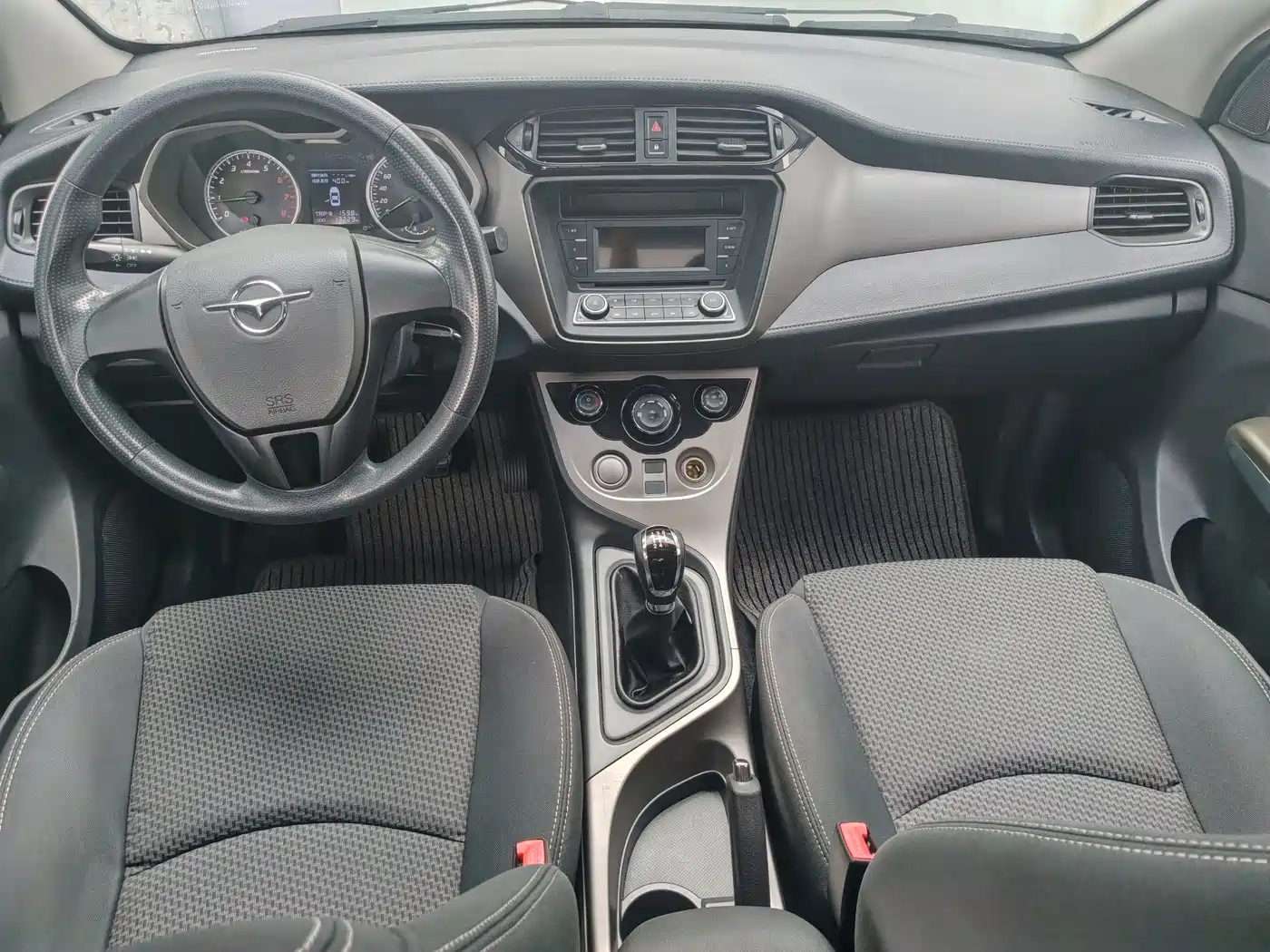 Haima M3 2016 2016 1.5L Manual Comfort Sunroof