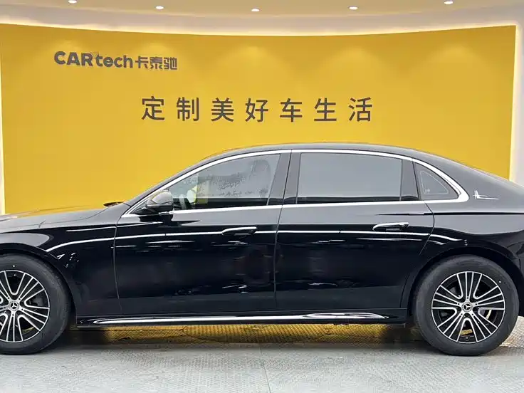Фото 7 - Mercedes-Benz E-Class