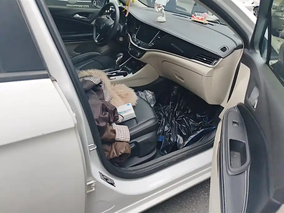 Buick Verano 2020 15T Auto Progressive фото 8