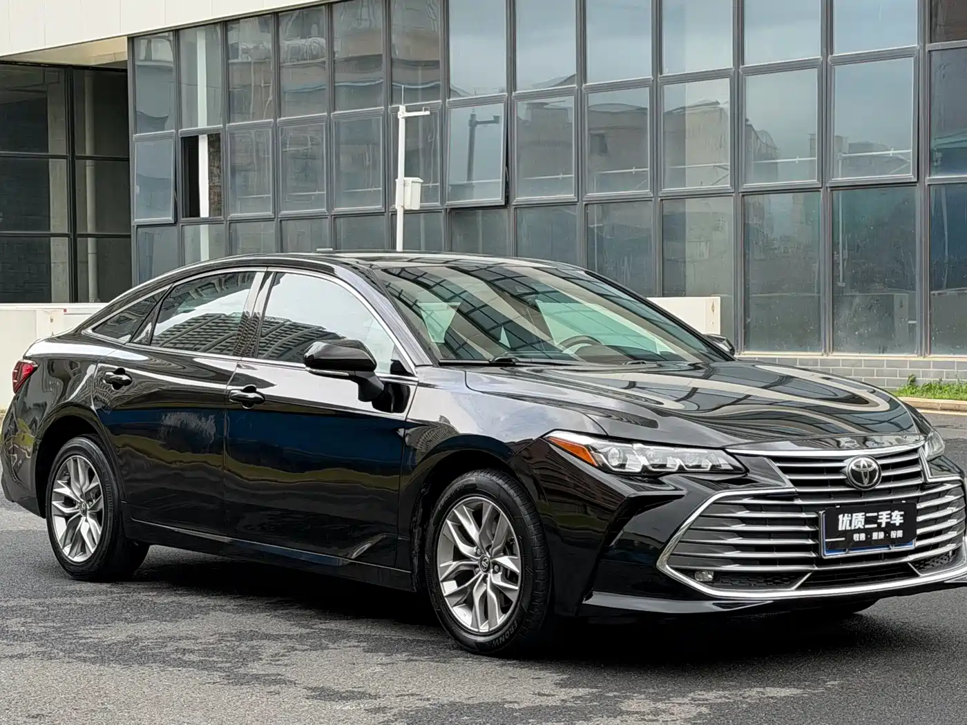 Toyota Avalon 2019 2.0L Progressive Edition (China VI) фото 3