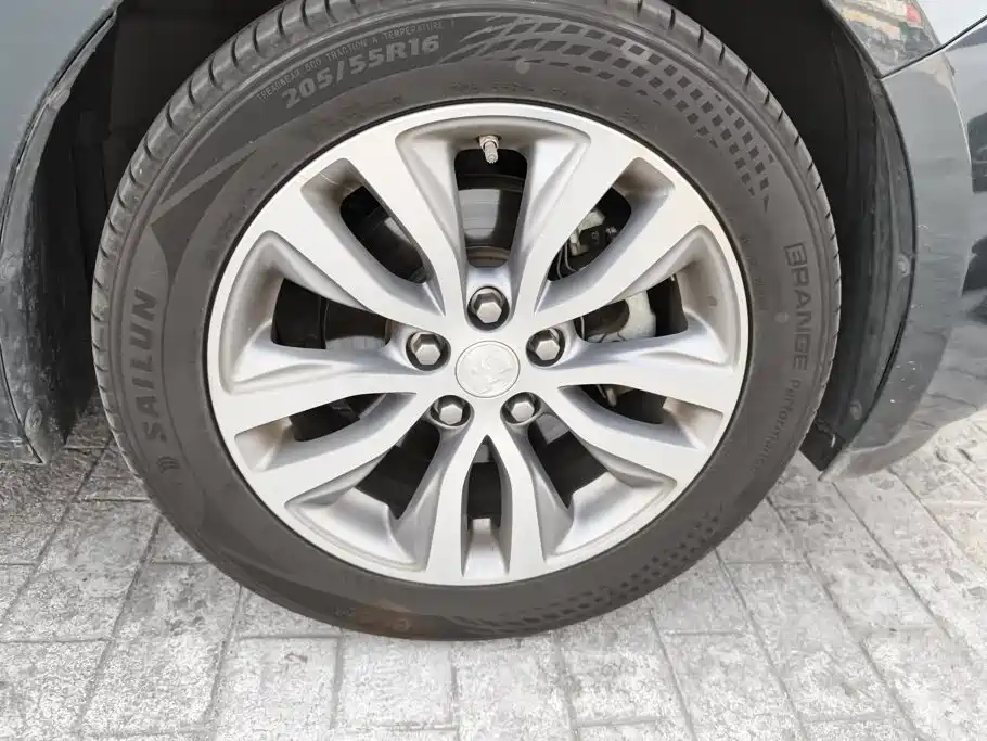 Фото 6 - Buick Excelle