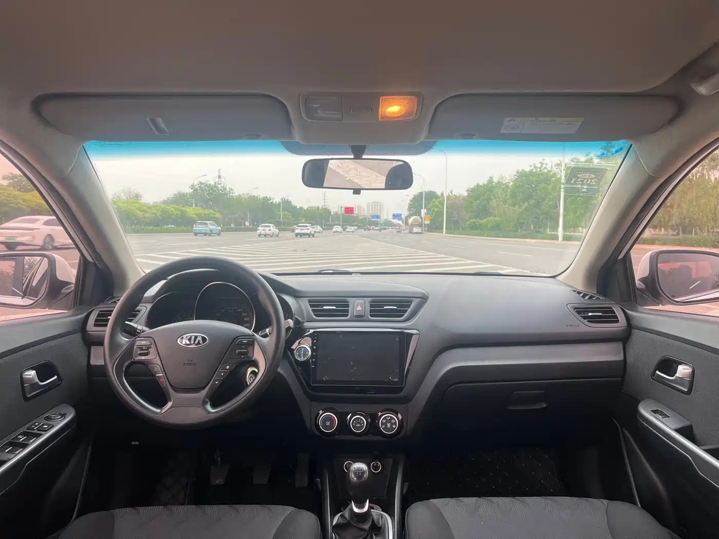 Kia K2 2015 Sedan 1.4L MT GLS фото 11