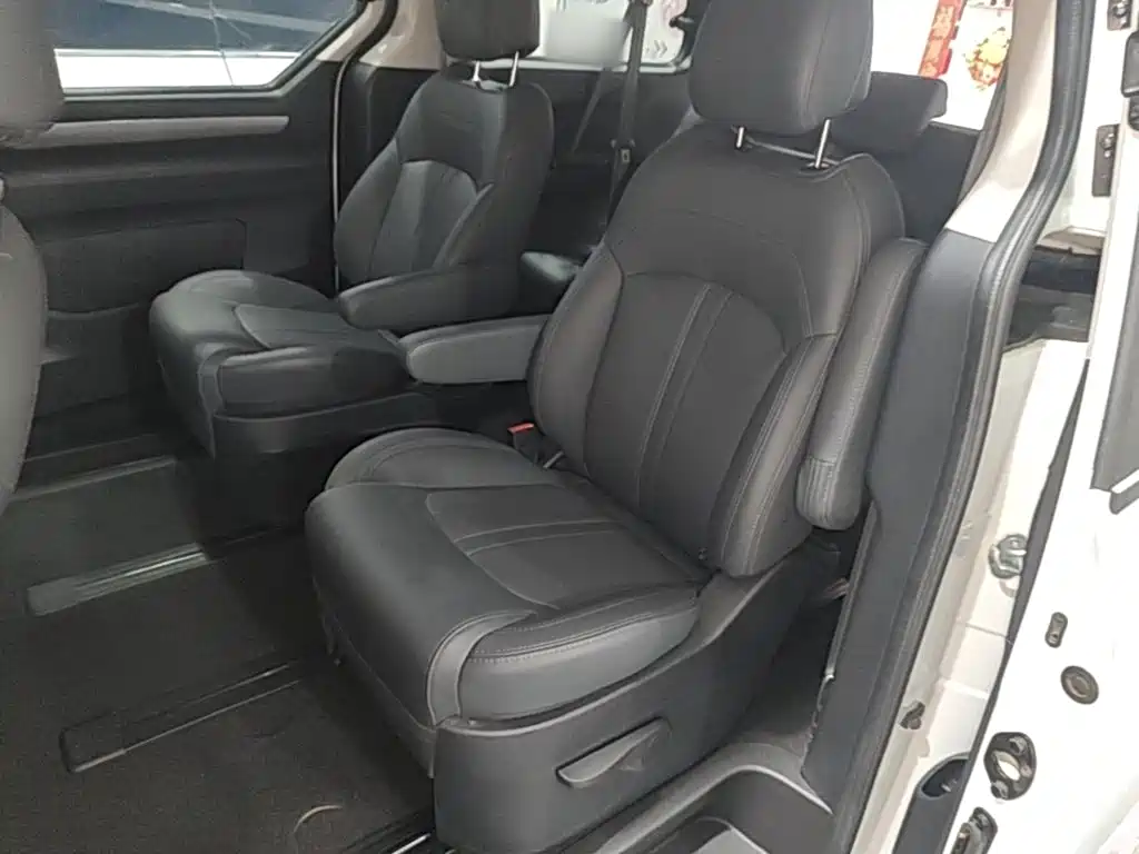 SAIC Maxus Maxus G10 2022 2022 2.0T Auto Elite Edition Petrol 7-Seater