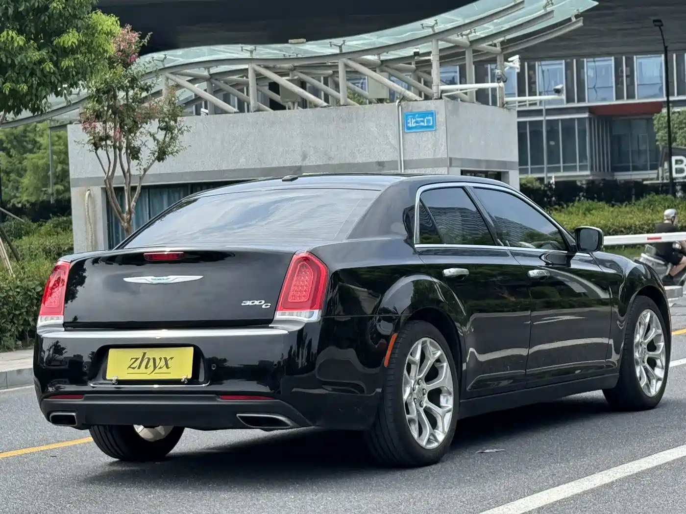 Chrysler 300C (Import) 2018 2016 3.0L Beyond Edition