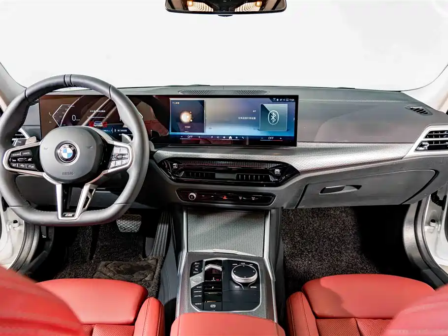 BMW 3 Series 2025 330Li M Sport Night Edition фото 13