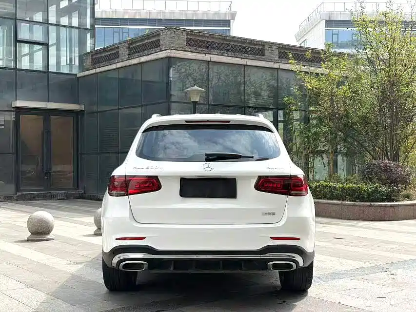 Фото 8 - Mercedes-Benz GLC