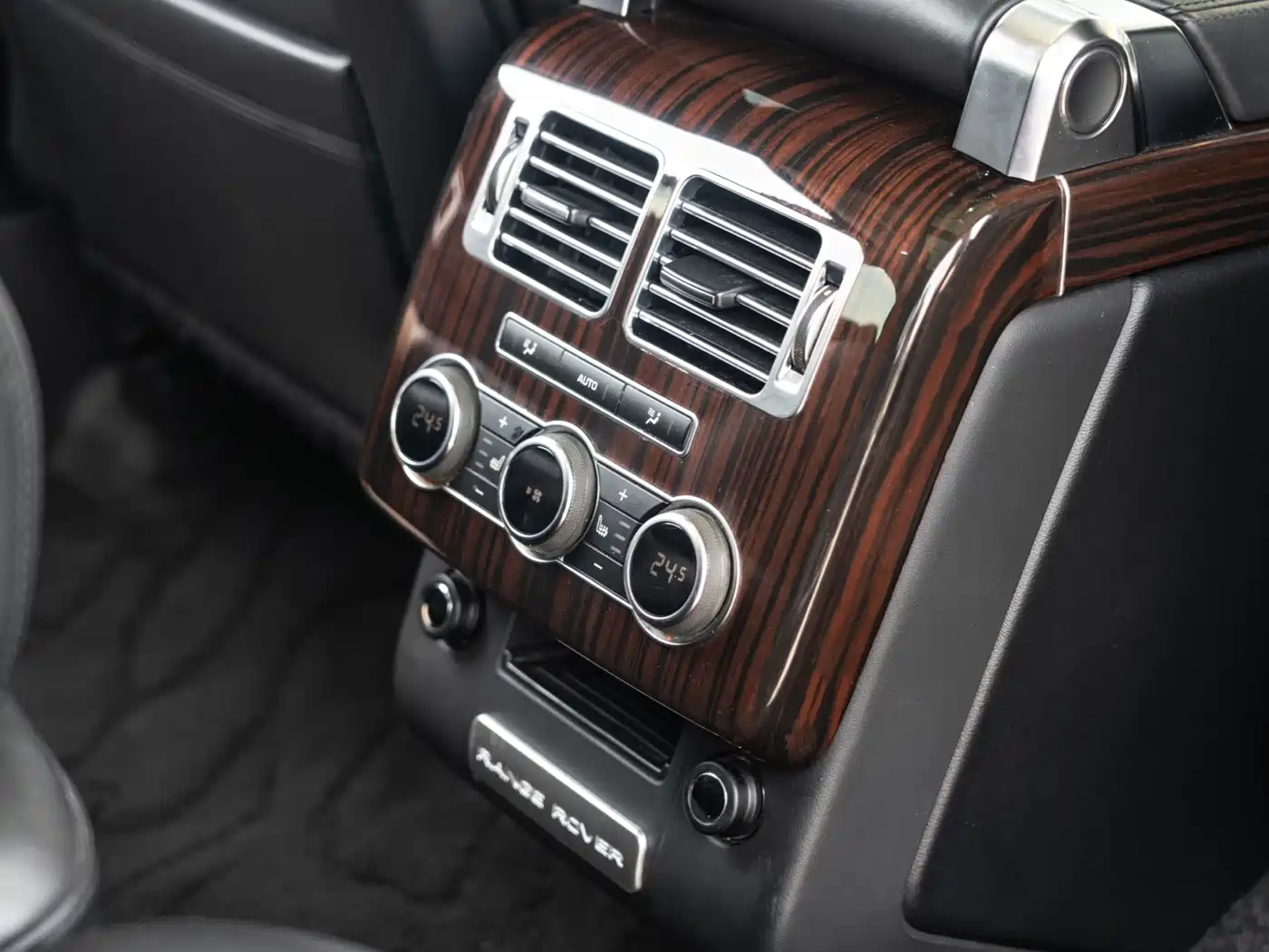 Фото 26 - Land Rover Range Rover